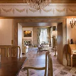 Lägenhet Historical Center - 165 Square Meter - 3 Bedrooms & 3 Bathrooms *