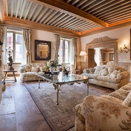 Historical Center - 165 Square Meter - 3 Bedrooms & 3 Bathrooms