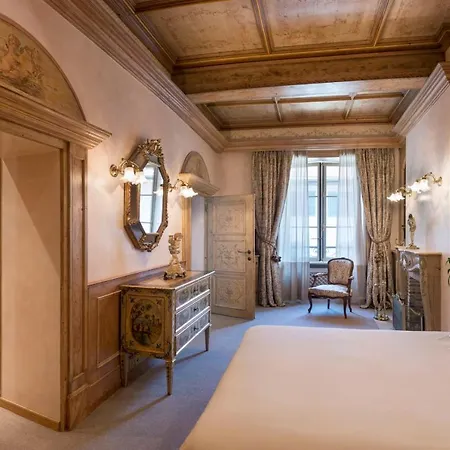 Historical Center - 165 Square Meter - 3 Bedrooms & 3 Bathrooms Apartment Annecy
